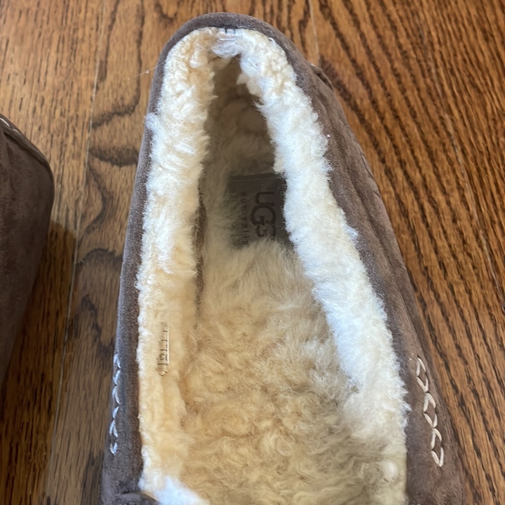 Ugg Ansley moccasin Slipper chocolate brown women’s size 10 sheepskin and suede - Picture 11 of 15